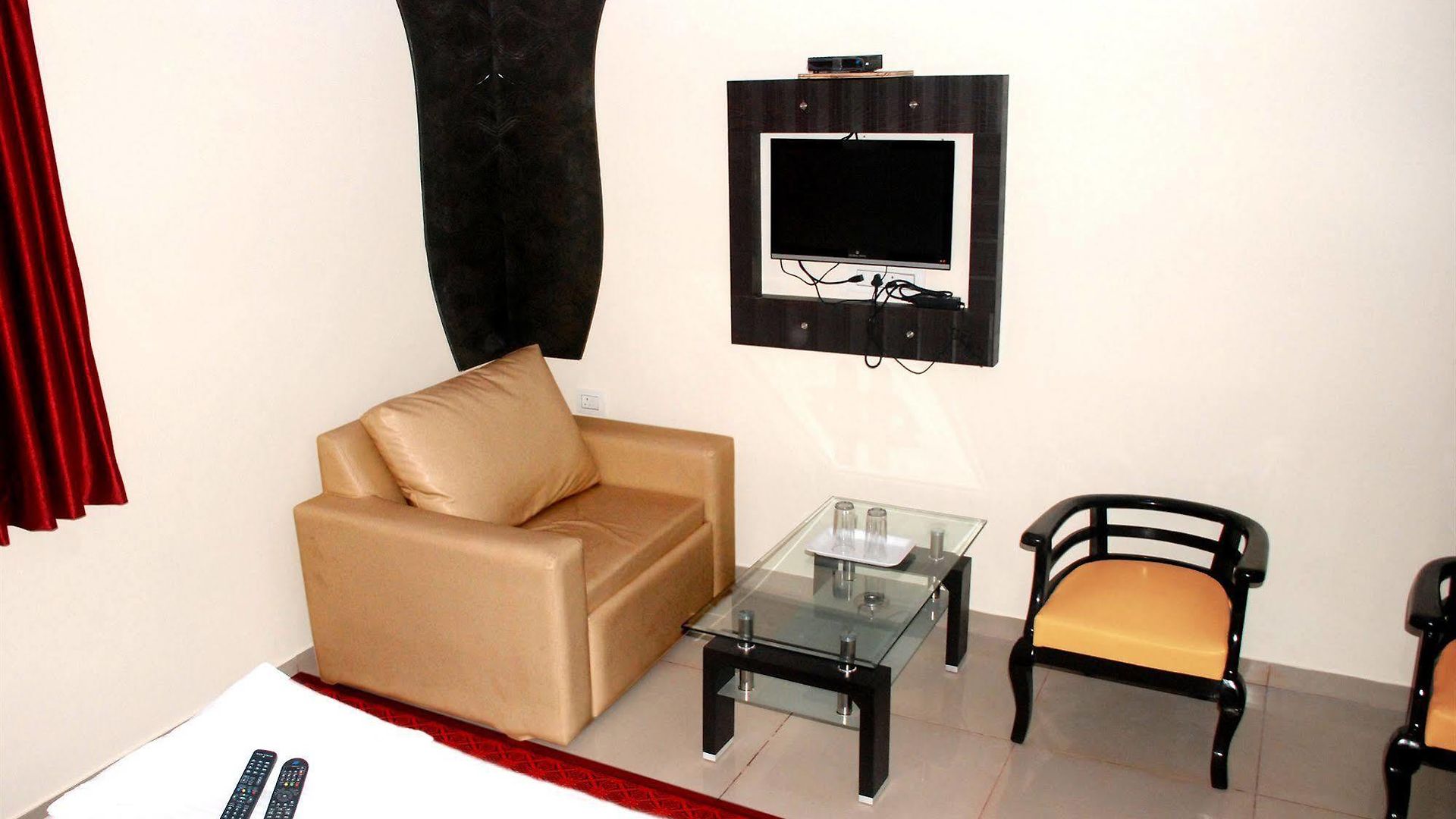 Fabhotel Adore Hotel 3*