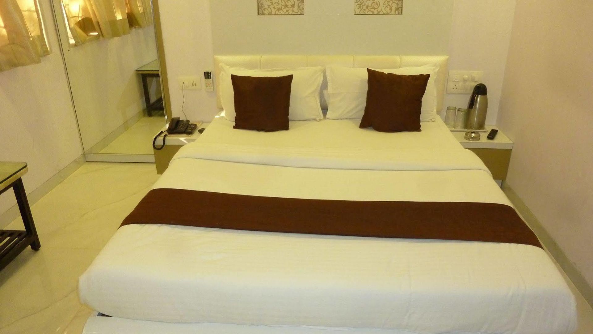 Satellite Hotel Mumbai