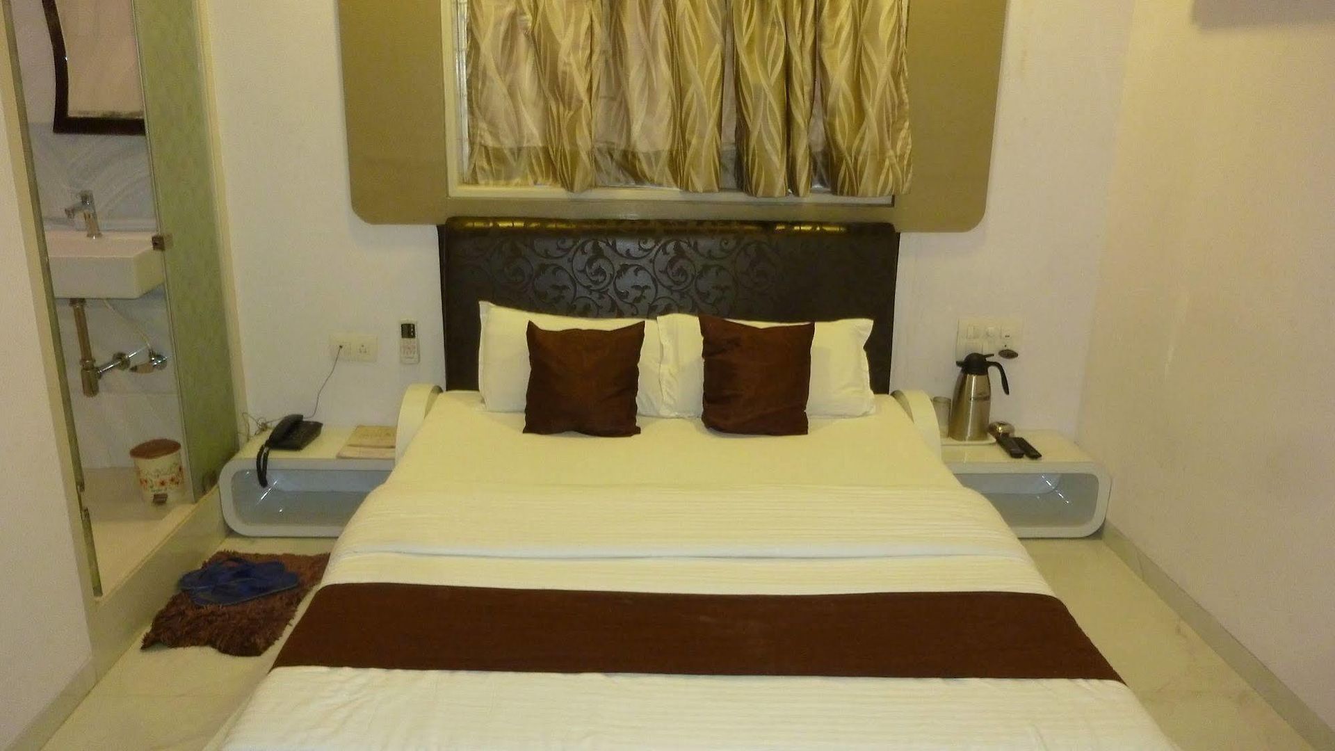 Hotel Satellite 3*
