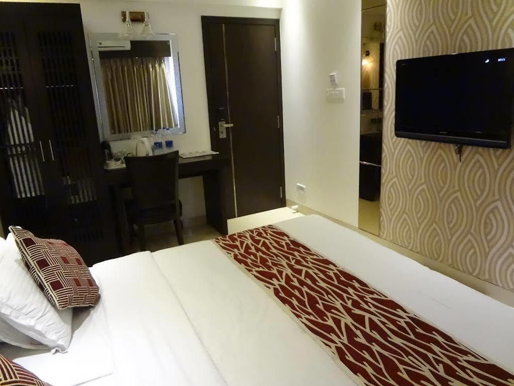 Hotel Manama 3*