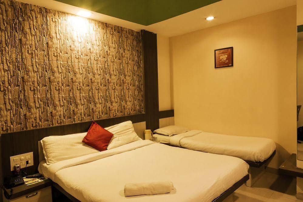 Hotel Crescent 2*