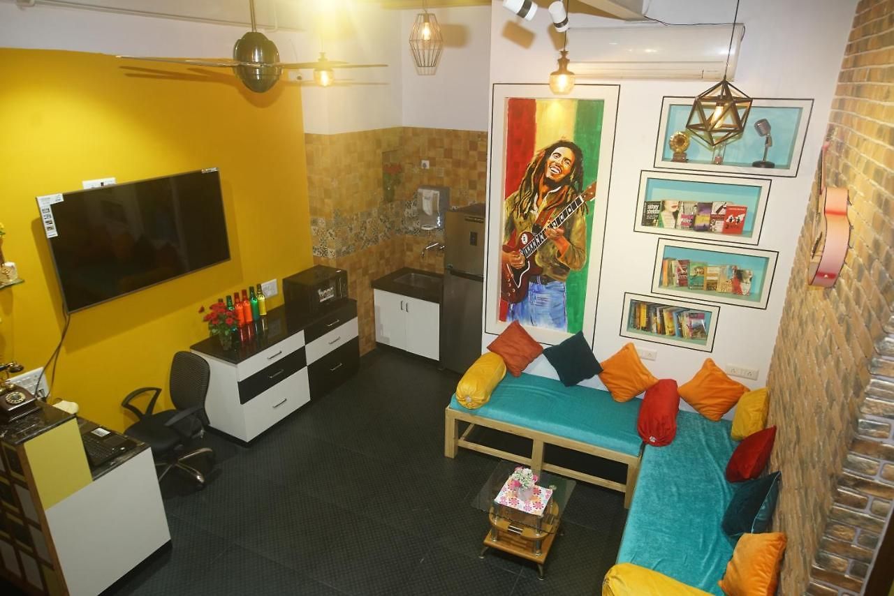 Staytion Dorm- A Backpackers Hostel