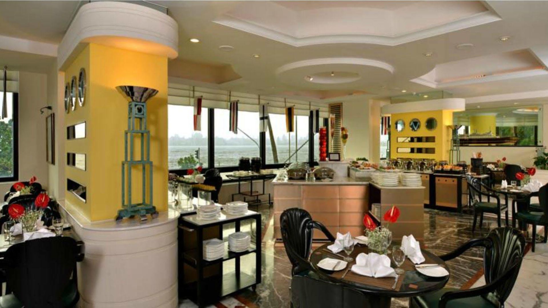 Marine Plaza Hotel
