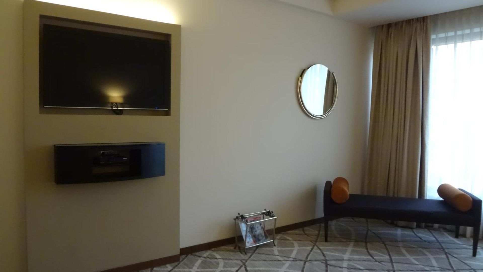 Hotel Marine Plaza Mumbai
