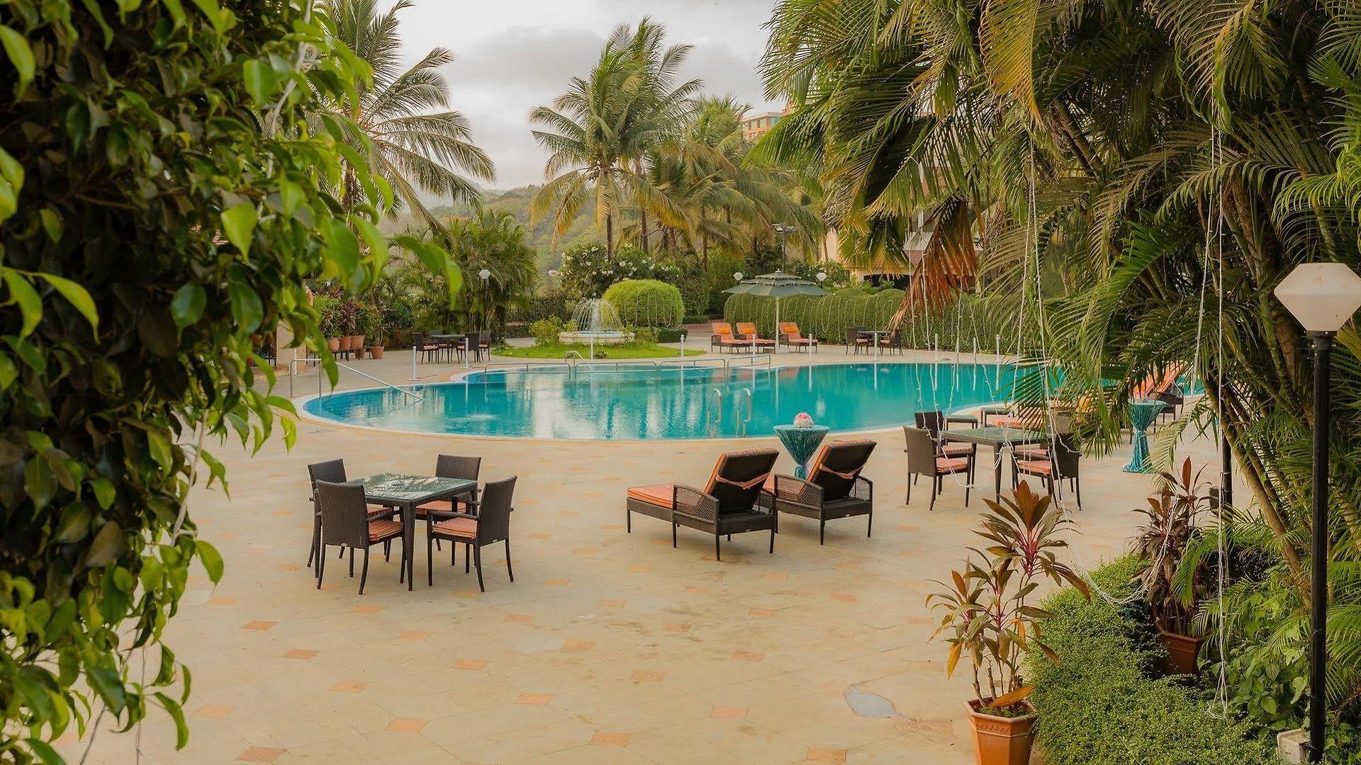 Ramada Powai & Convention Centre 5*