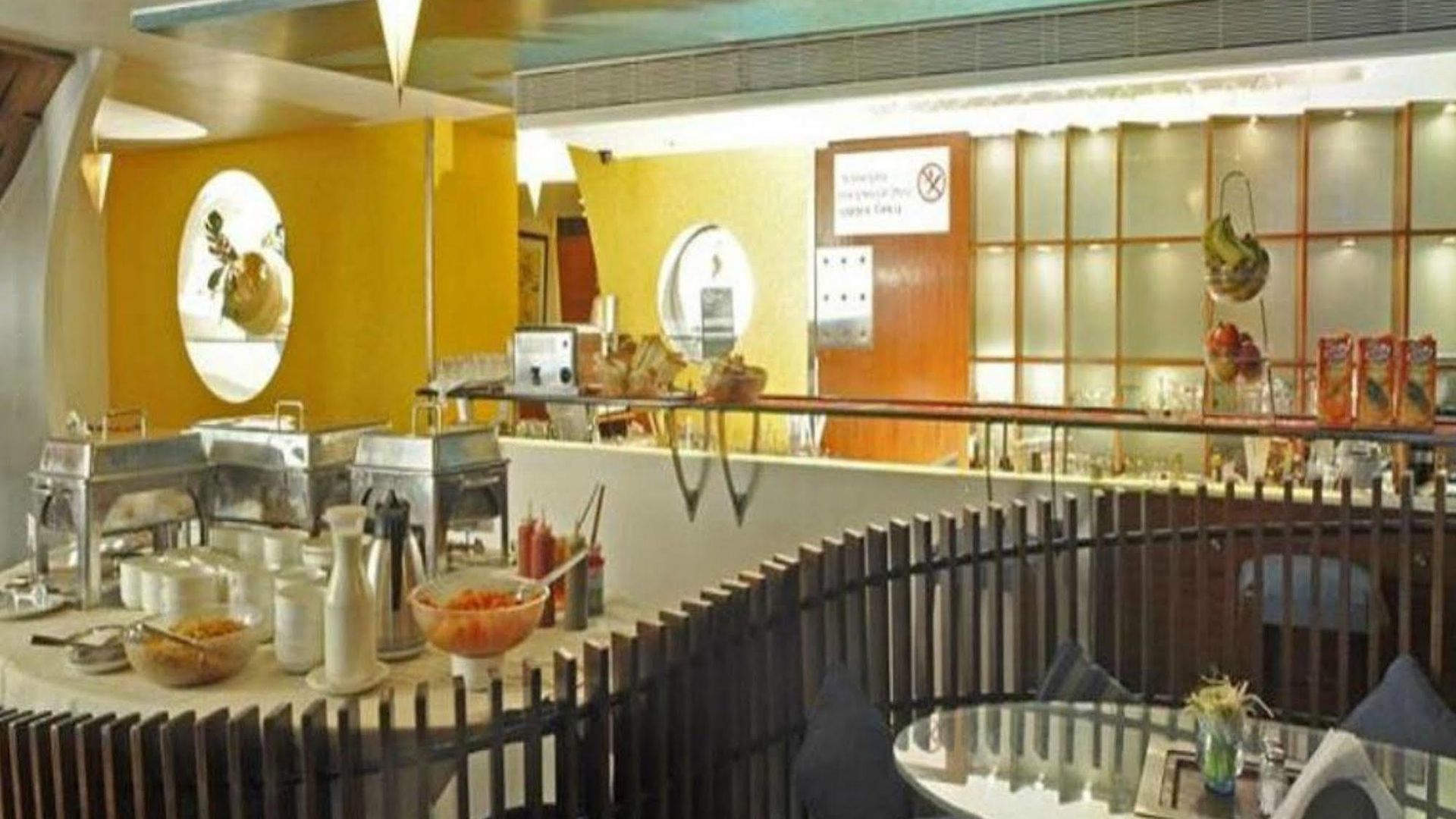 Hotel Diplomat, Colaba 3*