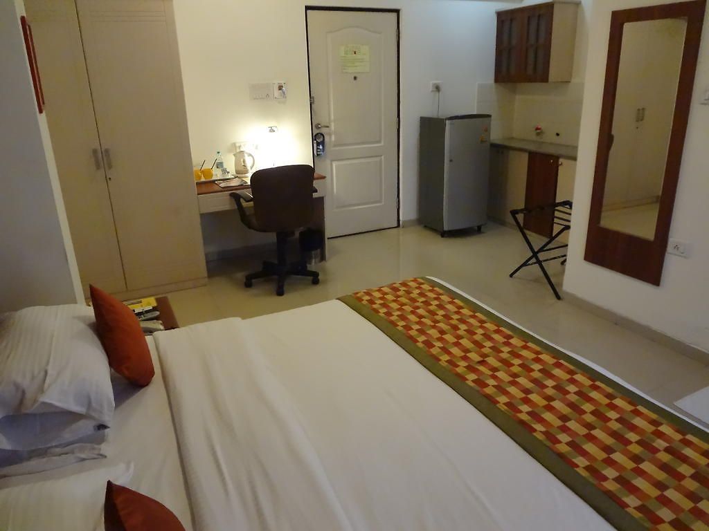 Nestor Hotel, Hotel