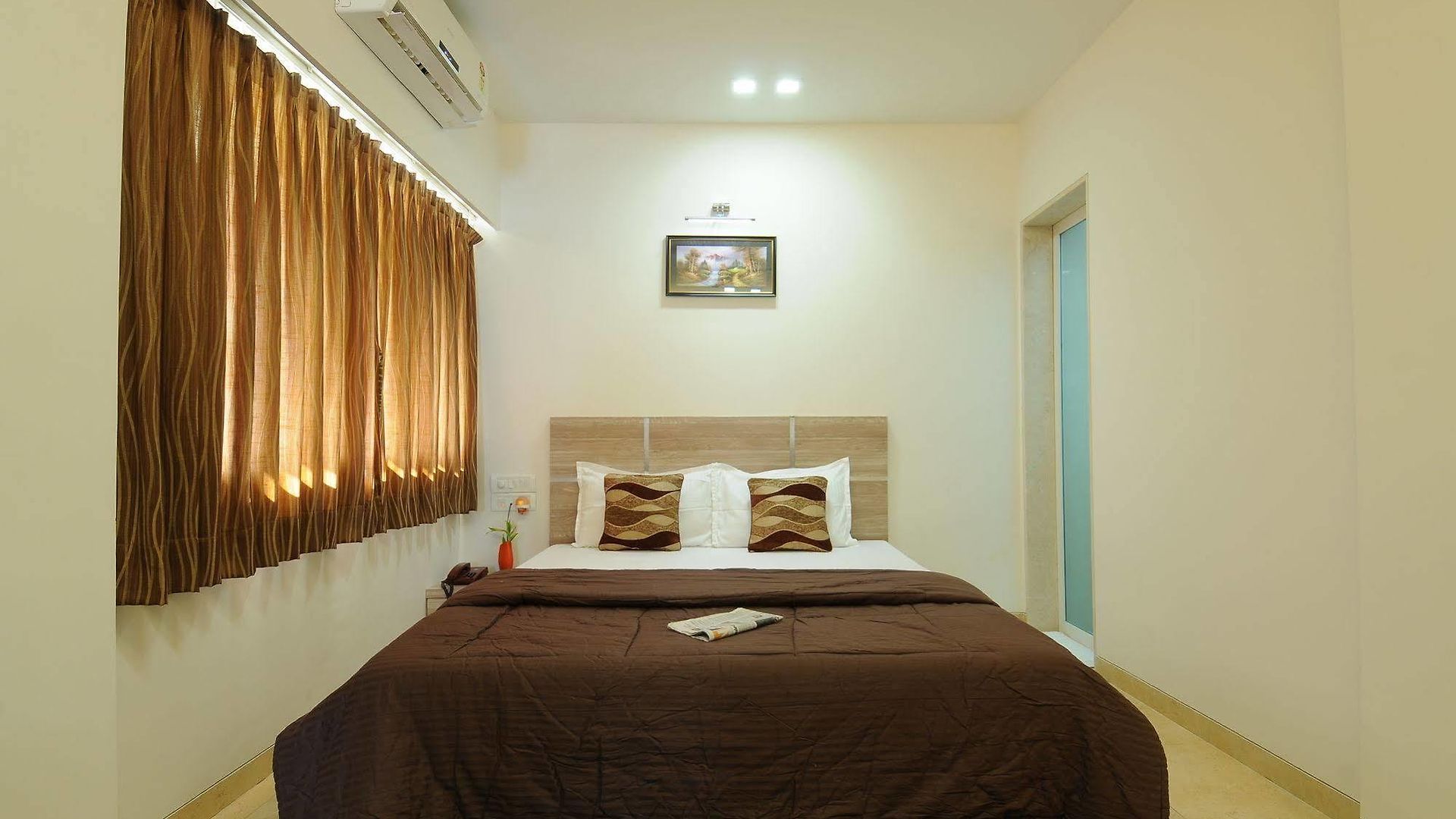 Crystal 3* Mumbai