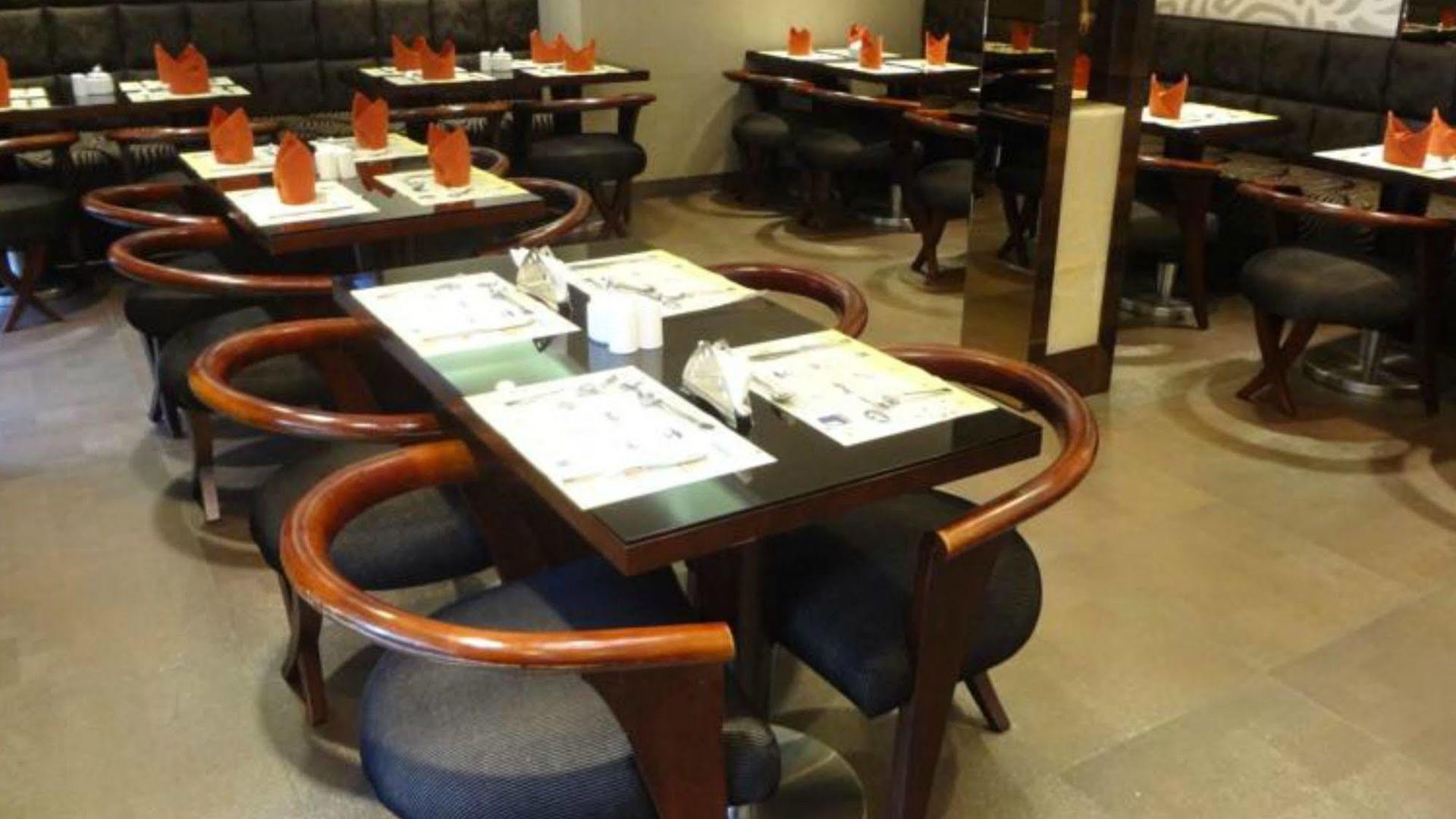 Hotel Suba Palace Near Gateway Of India 4*