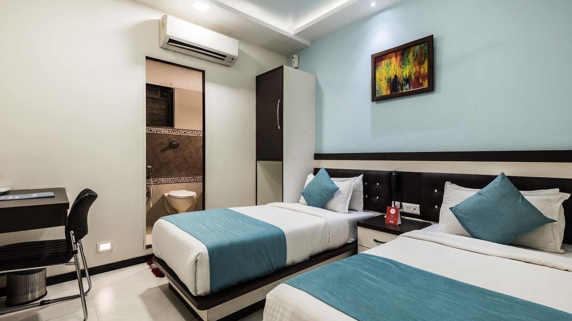 O Blue Pearl Residency Near Chhatrapati Shivaji International Airport 3*