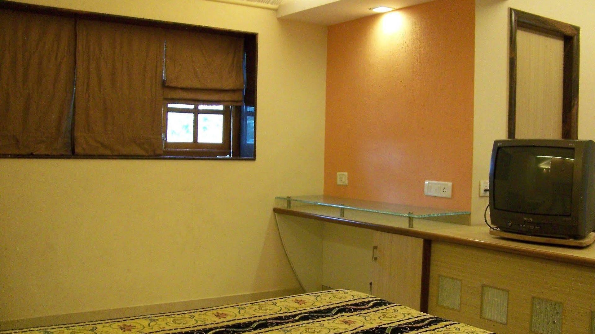 Garden Hotel 3*