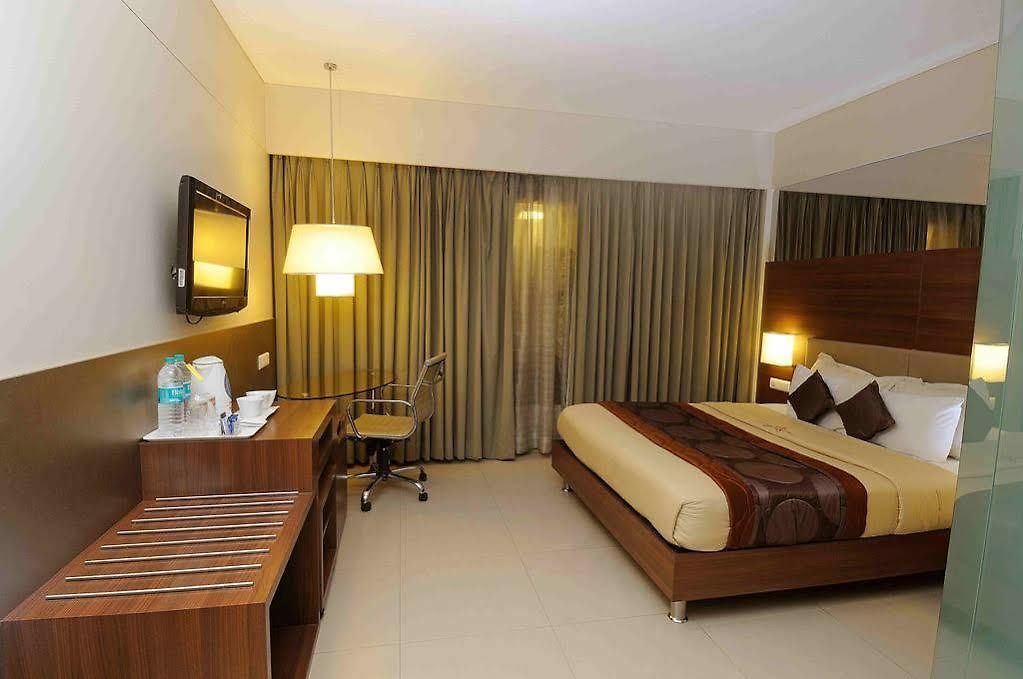 Landmark Hotel 2*