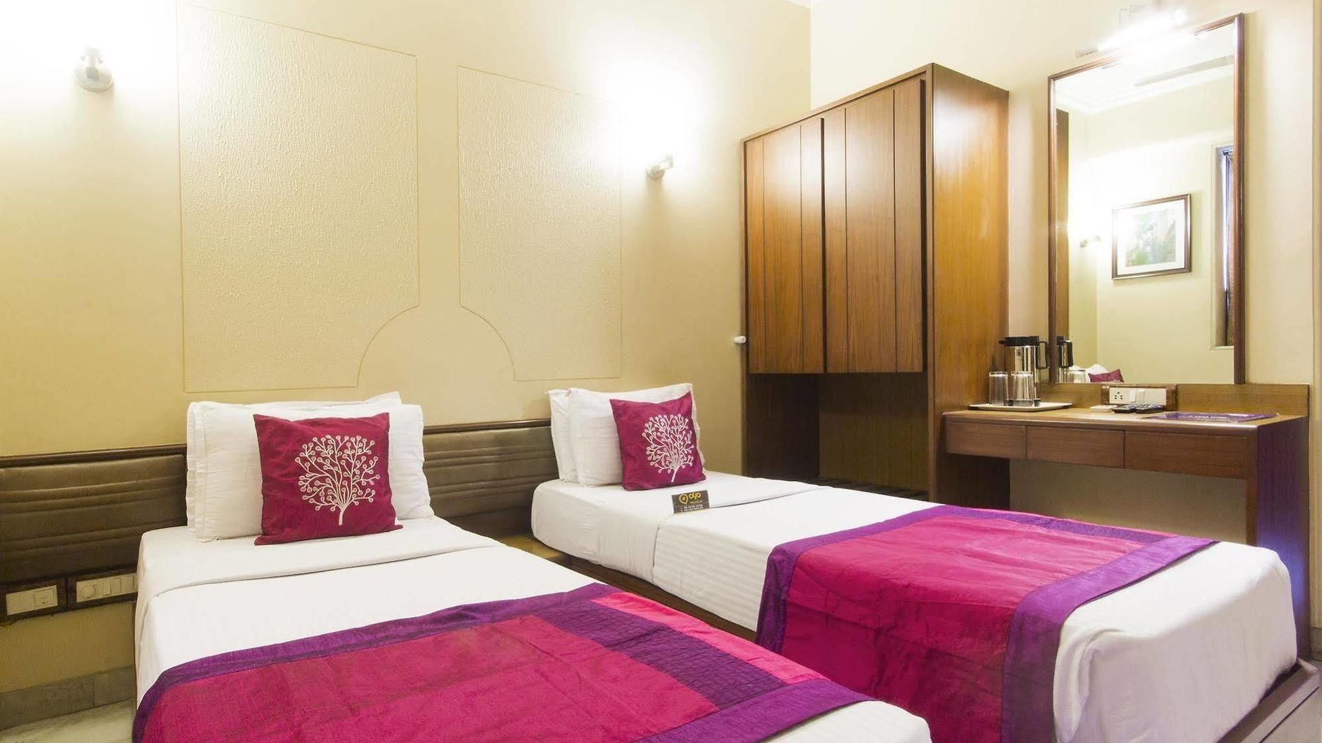 Ashray International, Sion - Near Bkc