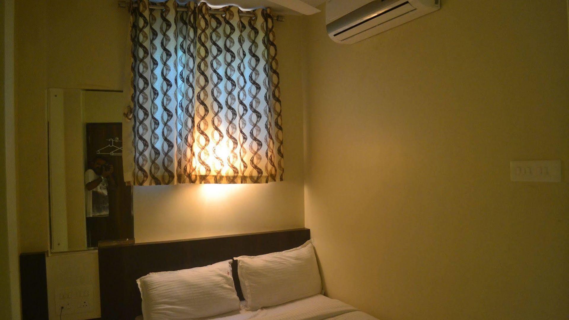 Collection O Airport Metro Andheri East Hotel 3*