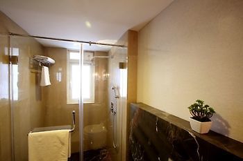 Nirvana Grace Hotel 2*