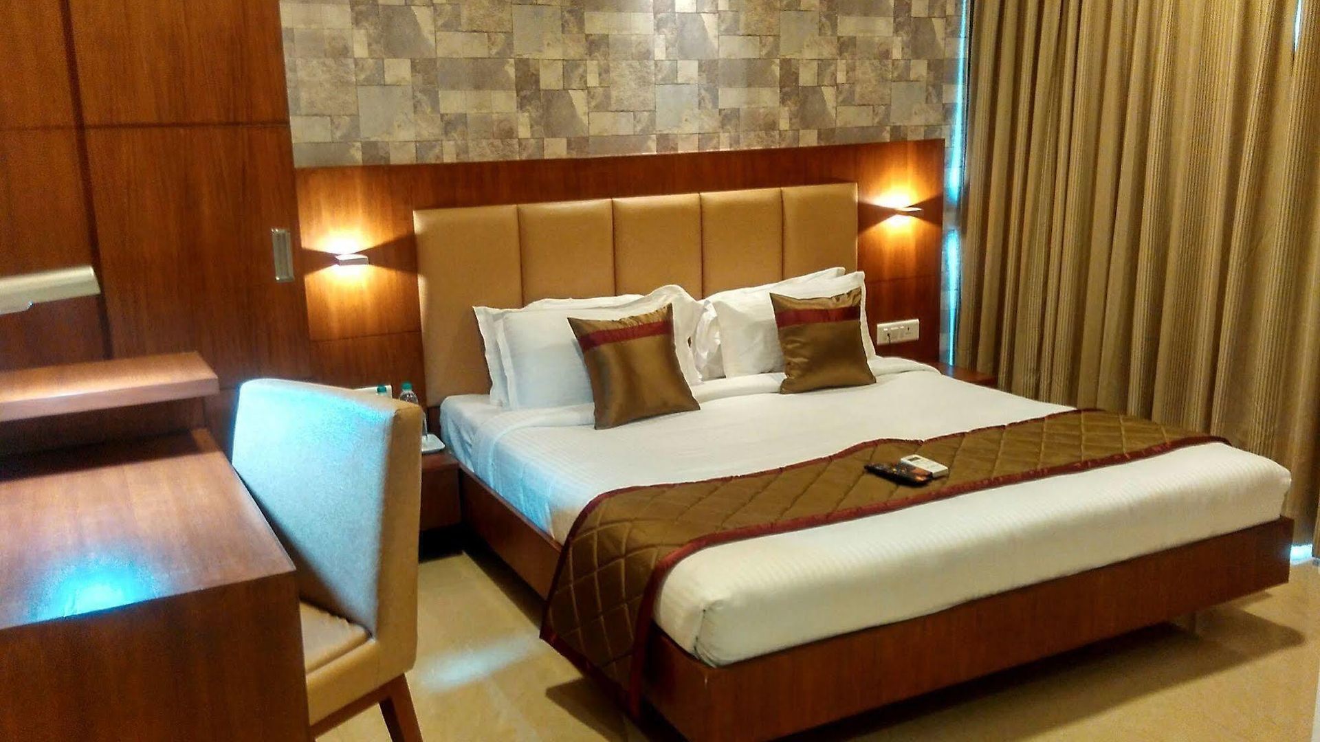 The Altruist Andheri Hotel 3*