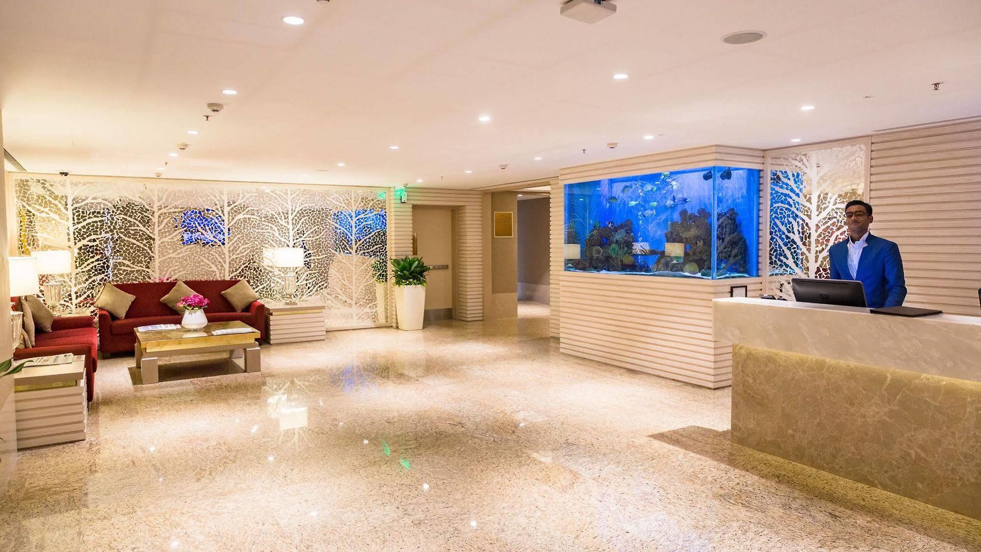 Niranta Transit Airport - At Arrivals Hotel 4*