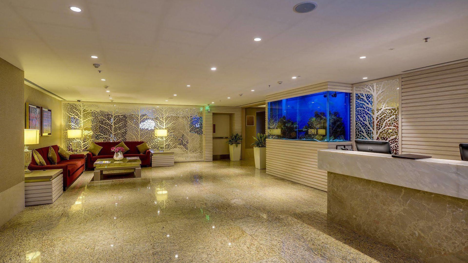 Hotel Niranta Transit Airport - At Arrivals 4*