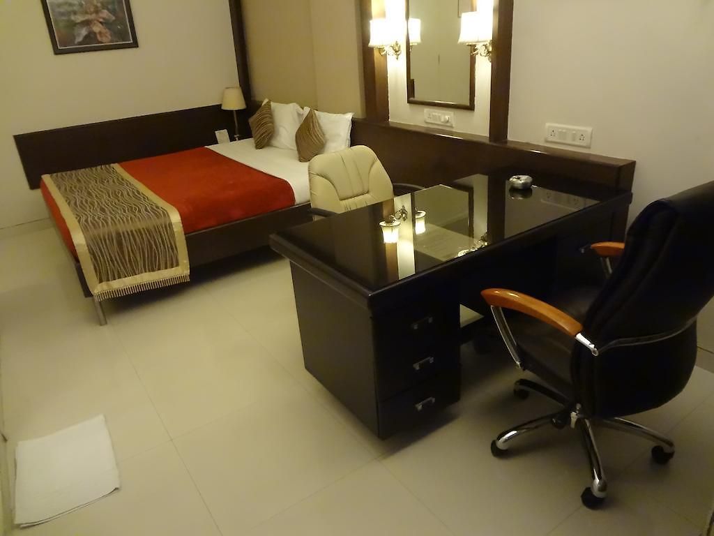 Hotel Avion