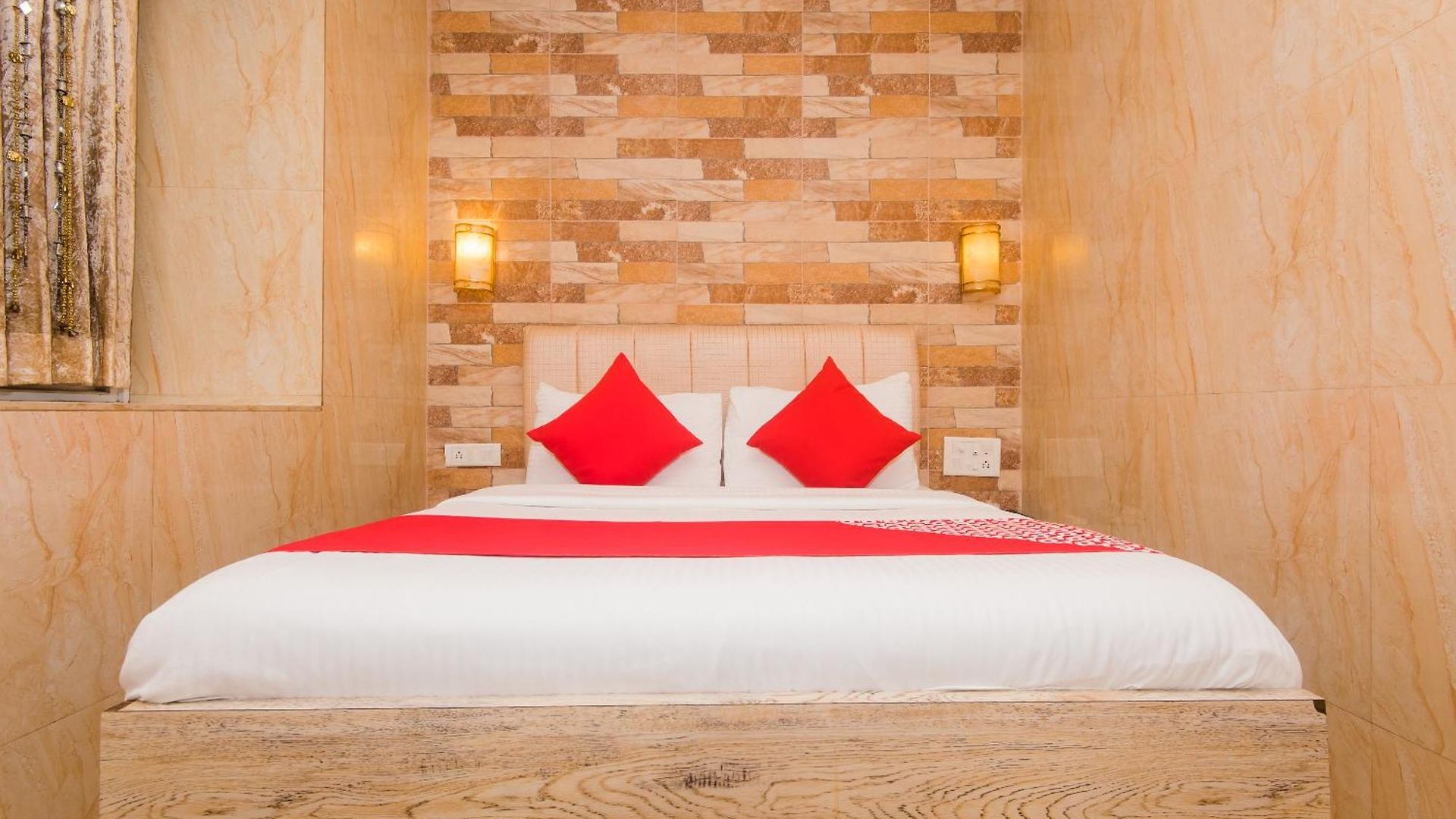 Hotel Oliver, Colaba Hotel Mumbai