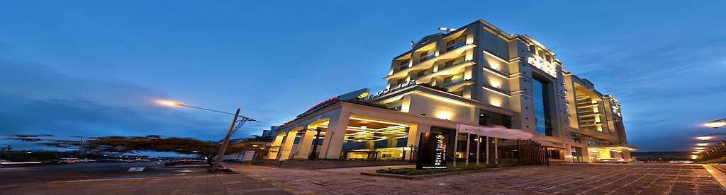 Royal Tulip Hotel 5*