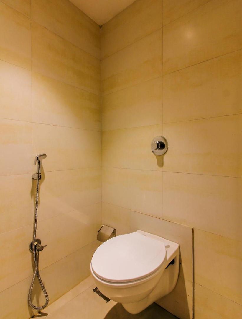 Hostel Hygeinic Airport Dormitory Near By Bom Mumbai
