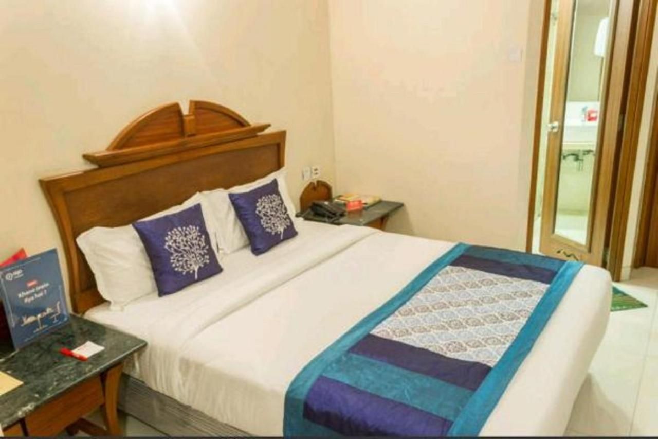 Hotel, Colaba - A Seafront Hotel 3*