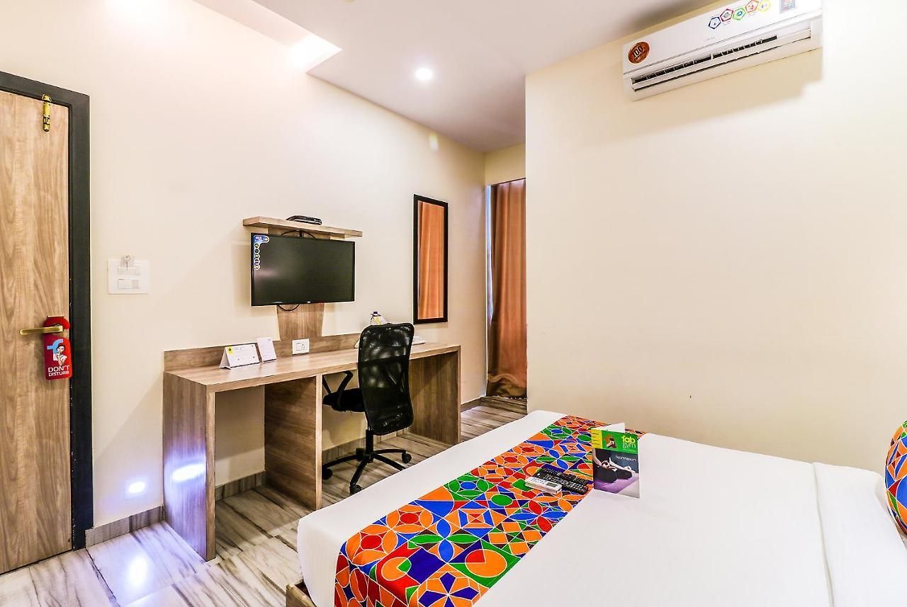 Fabhotel Aksa International Mumbai