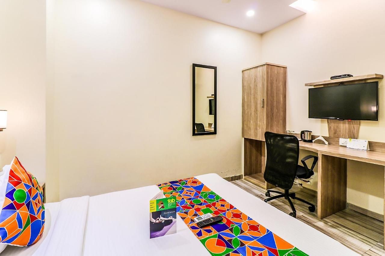 Fabhotel Aksa International Hotel Mumbai