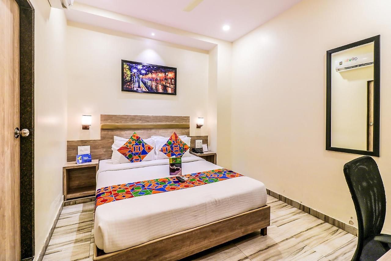 Fabhotel Aksa International 3*