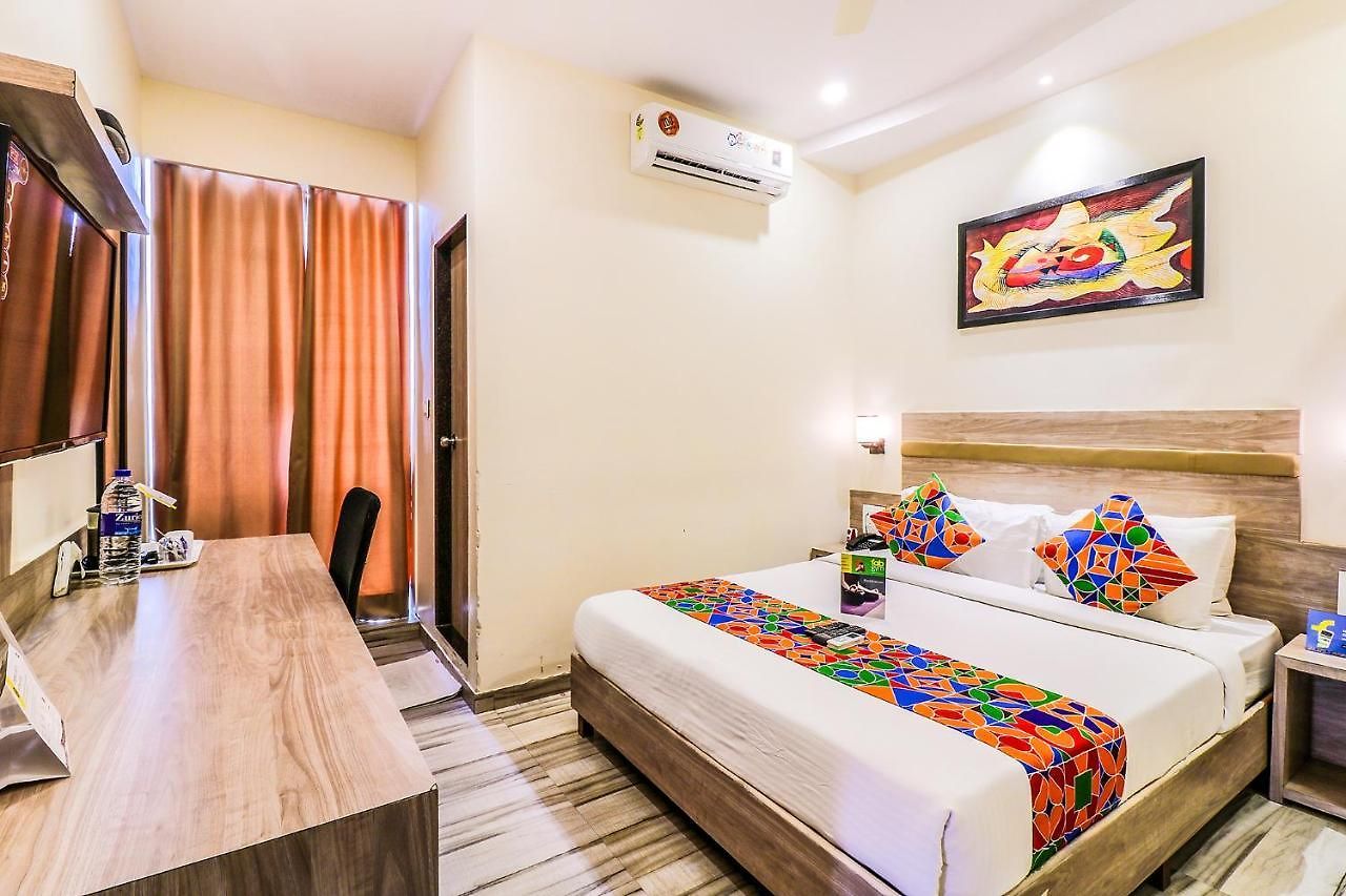 Fabhotel Aksa International Hotel