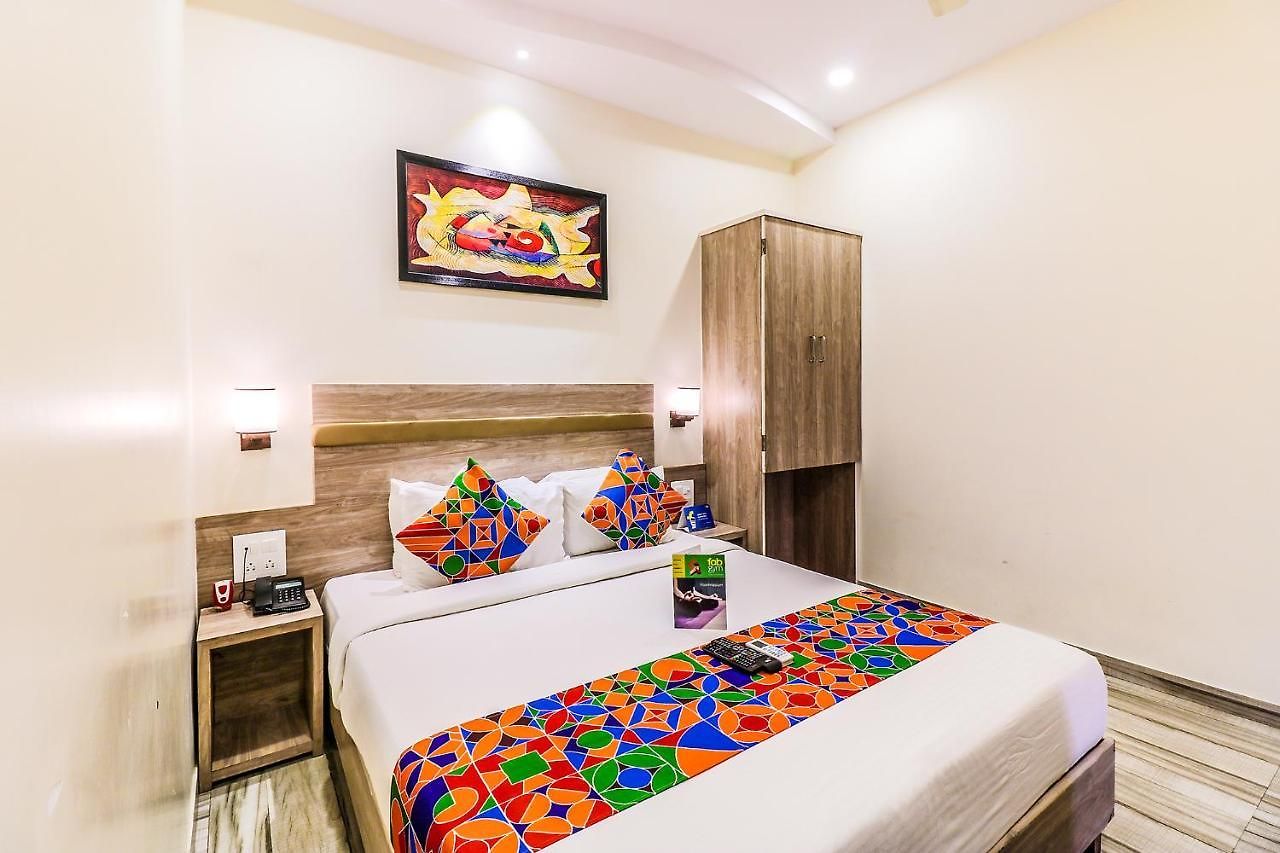 Fabhotel Aksa International Hotel