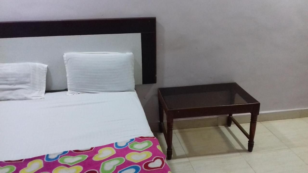 Shine Group Hotel *