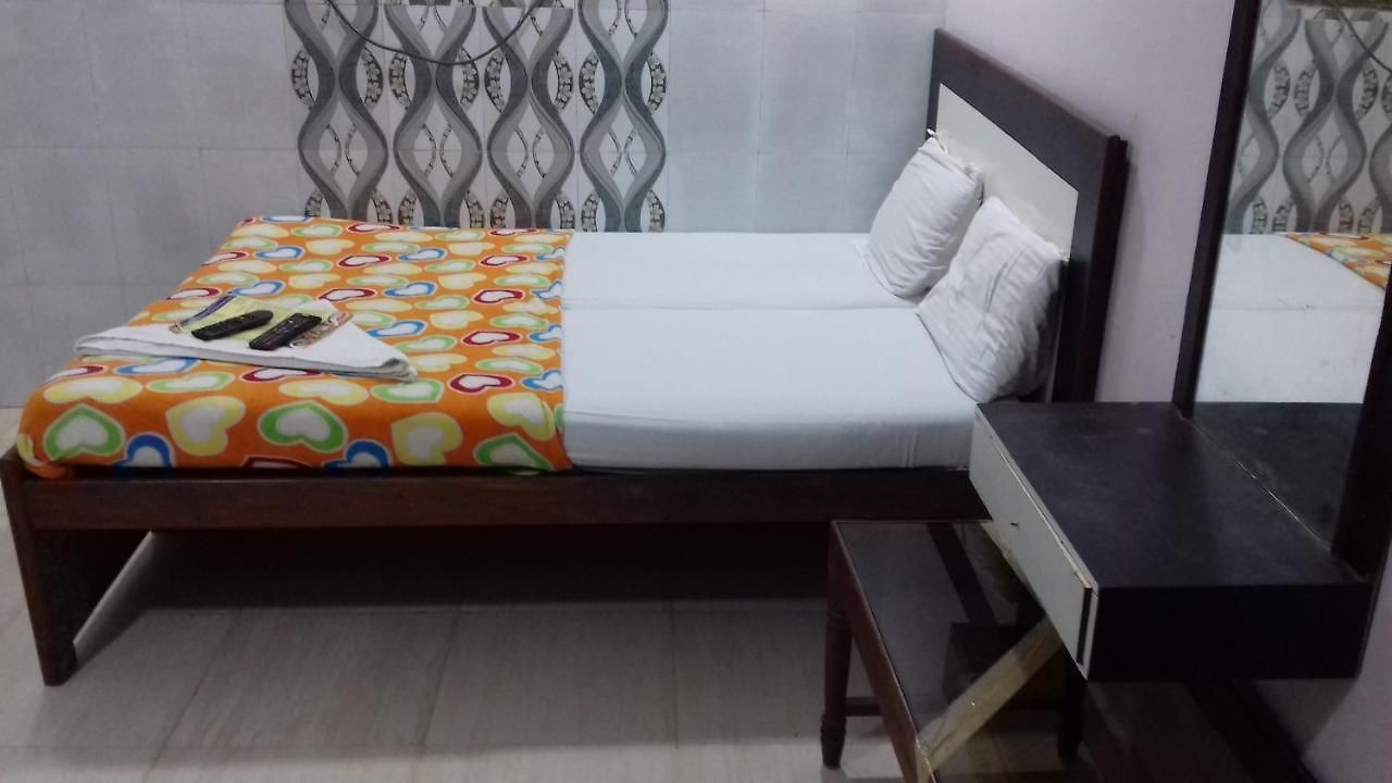 Hotel Shine Group *