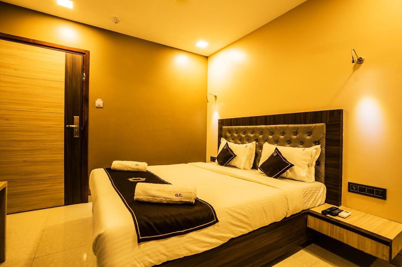 Golden Crown Hotel