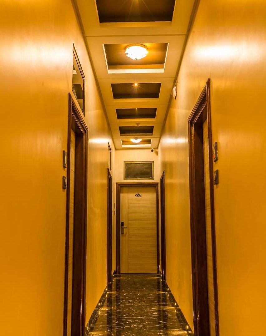 Golden Crown Hotel