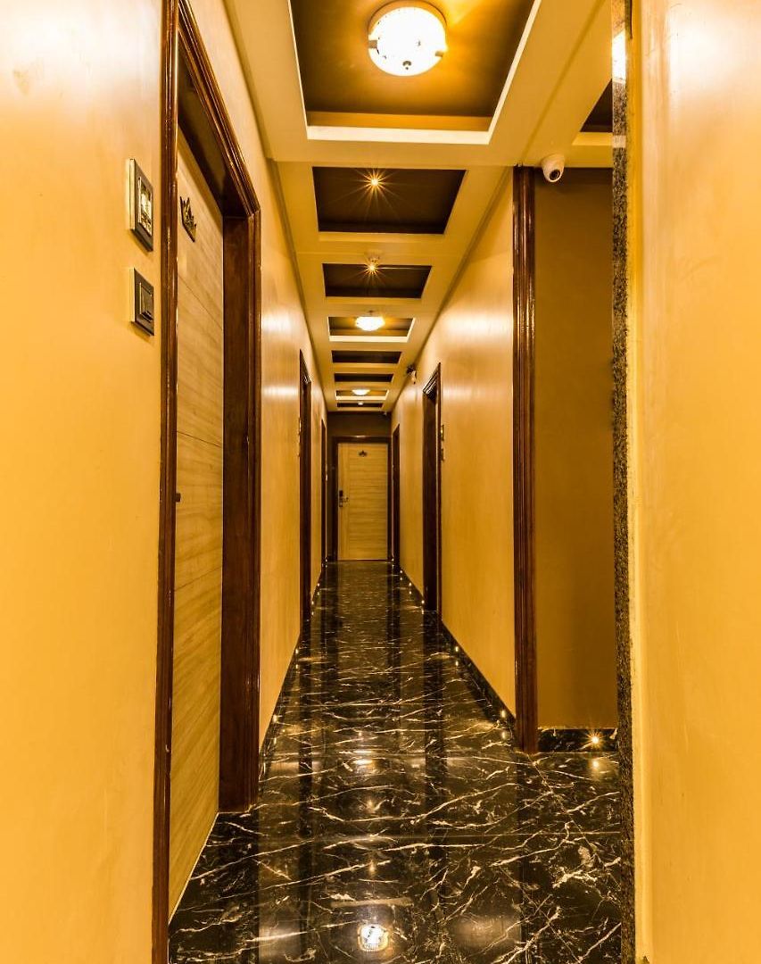 Golden Crown Hotel