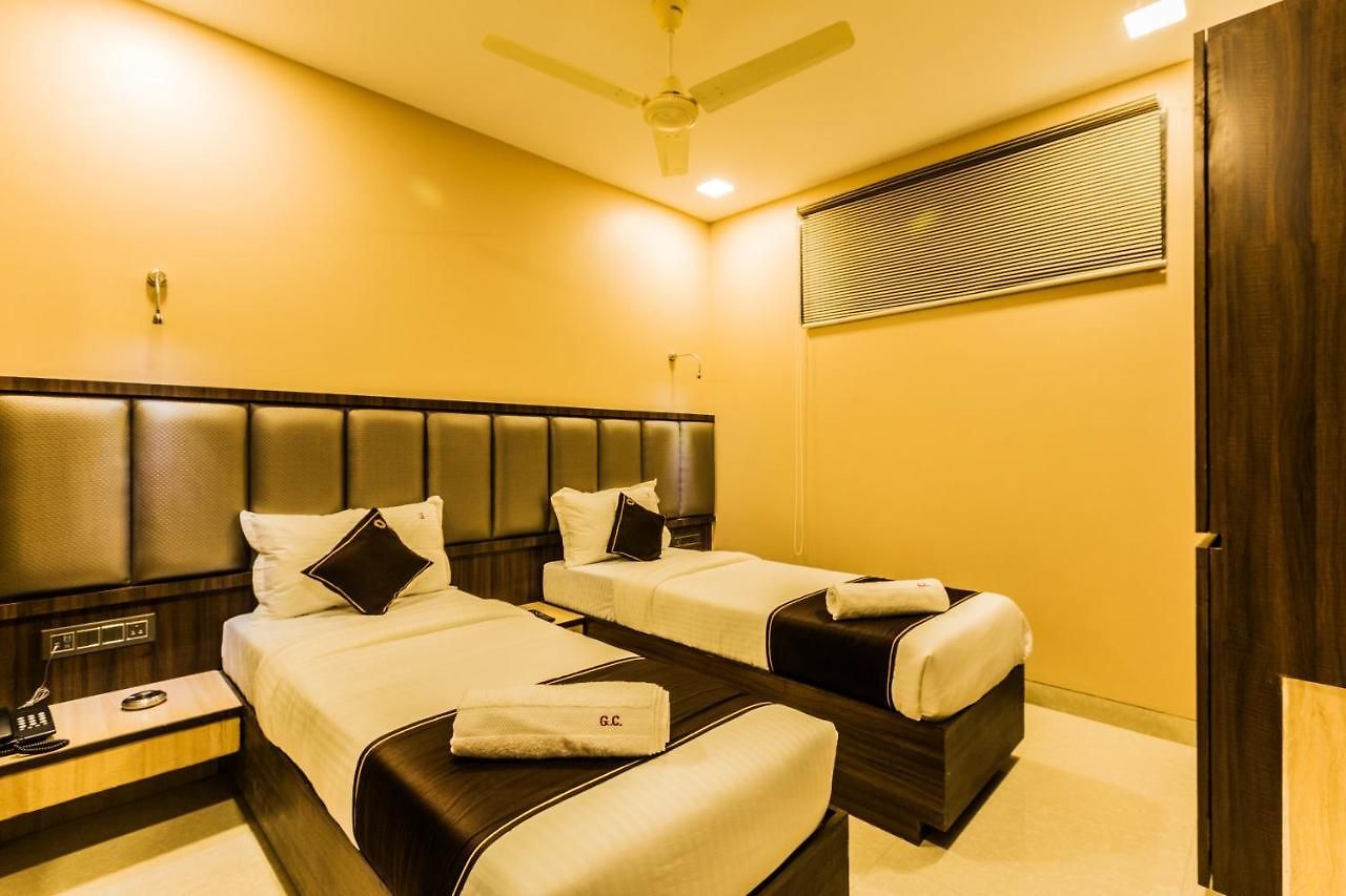 Hotel Golden Crown 3*