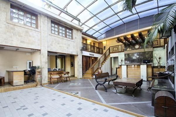 Garden Hotel 3*