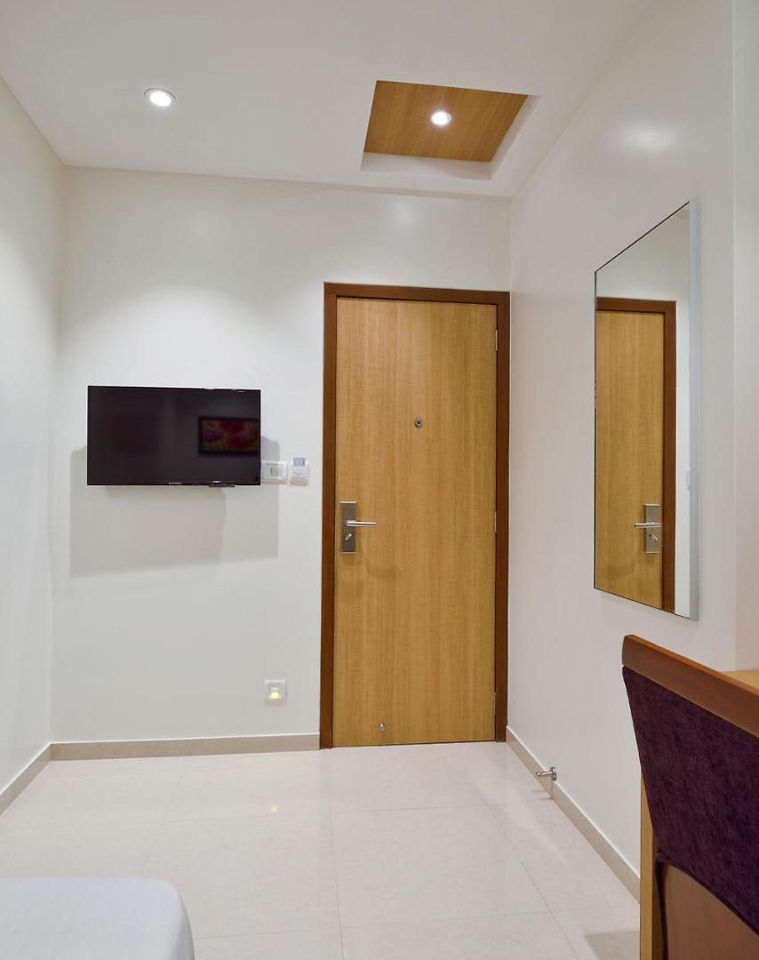Leafio-near Airport Mumbai