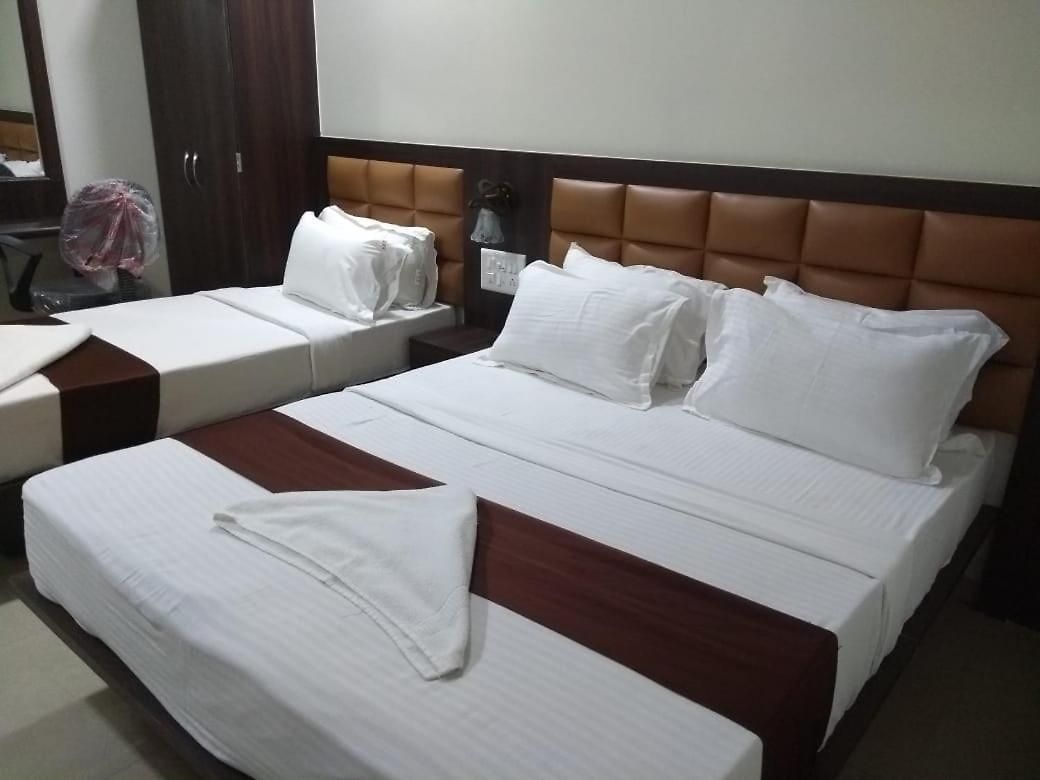 Fabhotel Galaxy Hotel 3*