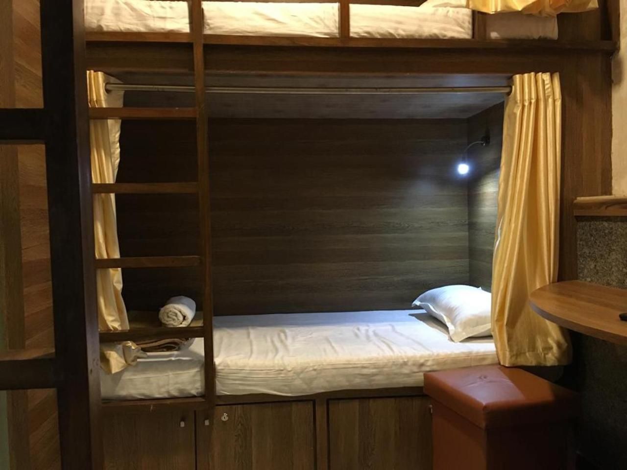Hostel Ample