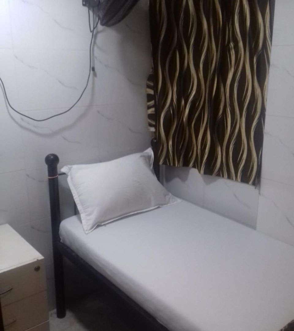 Hostel One Step
