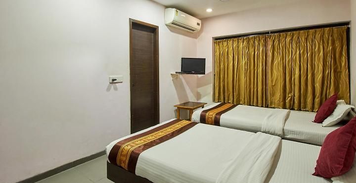 Hotel Jayshree Domestic Airport