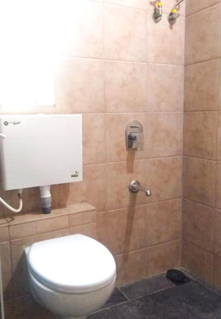 Ample Hostel
