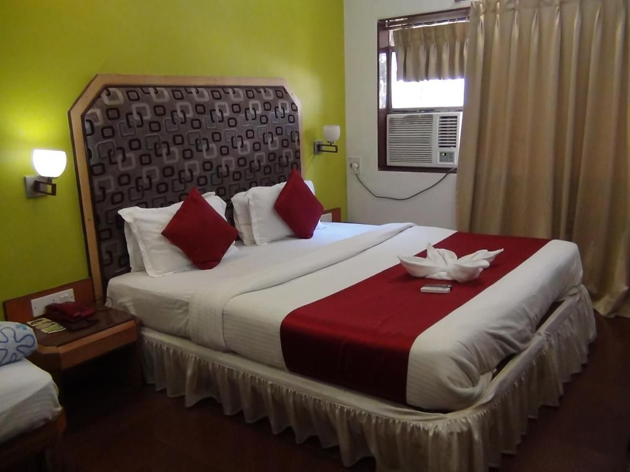 Imperial Executive Hotel 3*