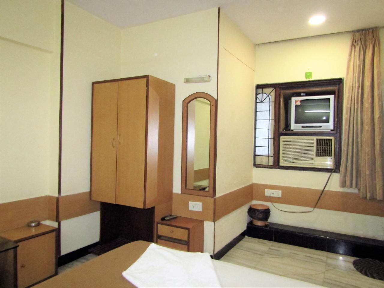 Hexa Aeka Hotel
