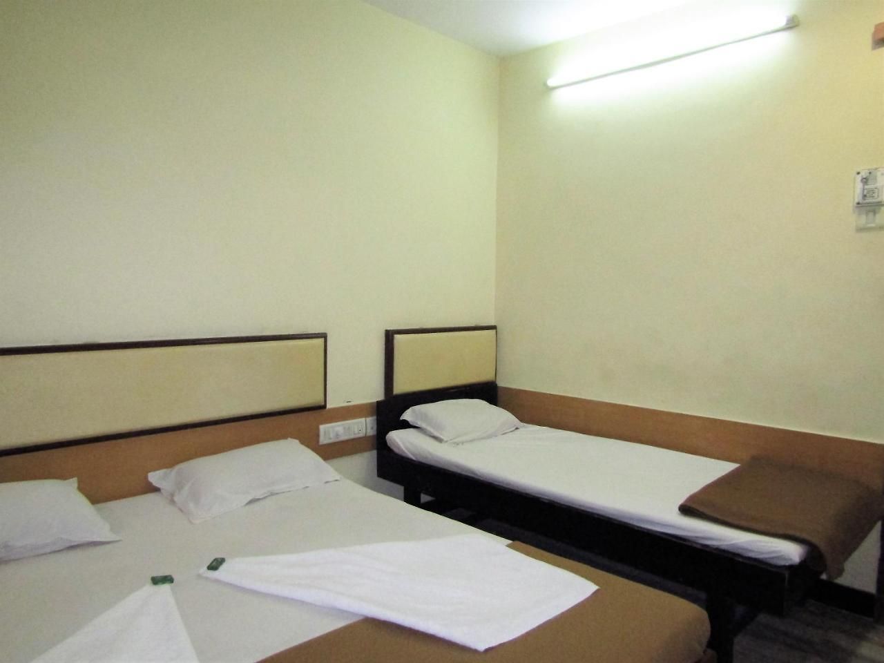 Hexa Aeka 3* Mumbai