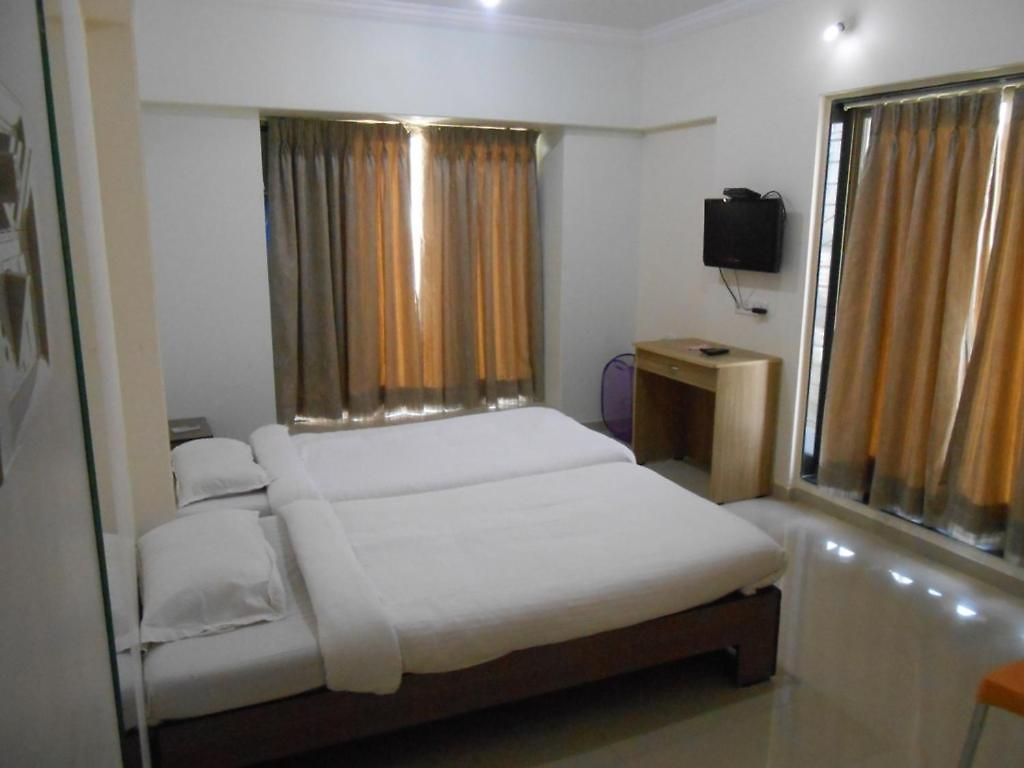 Tuliipstays Powai Sai Sapphire Bed & Breakfast Mumbai