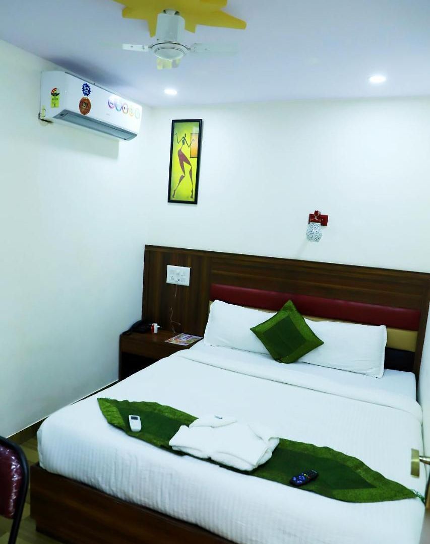 Airport Residency Bed & Breakfast *